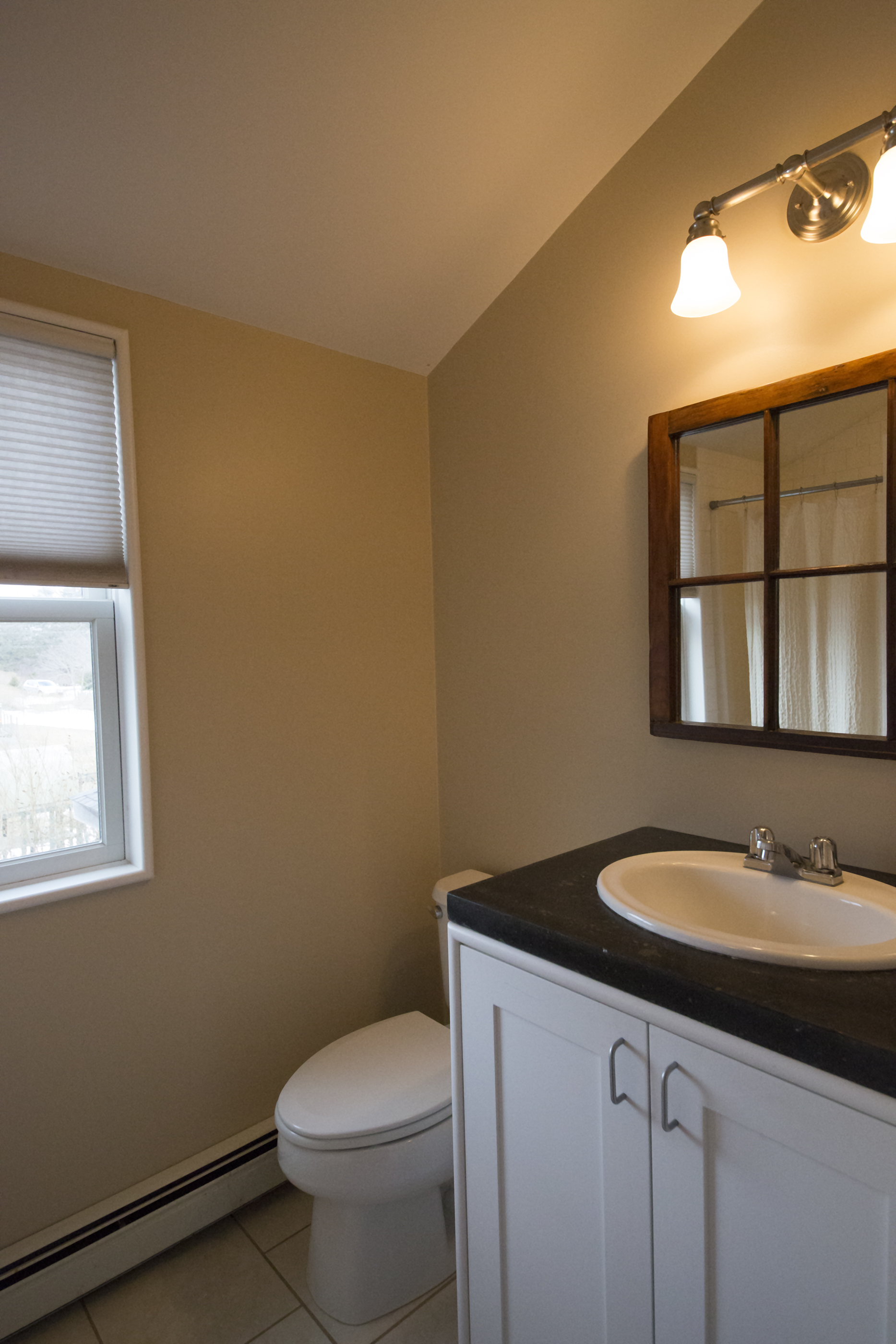 65 B Fairgrounds Road, Unit 2 Nantucket, MA 02554 - Photo 20 of 24 Second floor bath. Tub/shower on opposite wall.