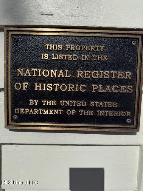 511 Madison Street Natchez, MS 39120 - Photo 2 of 53 IMG_0011