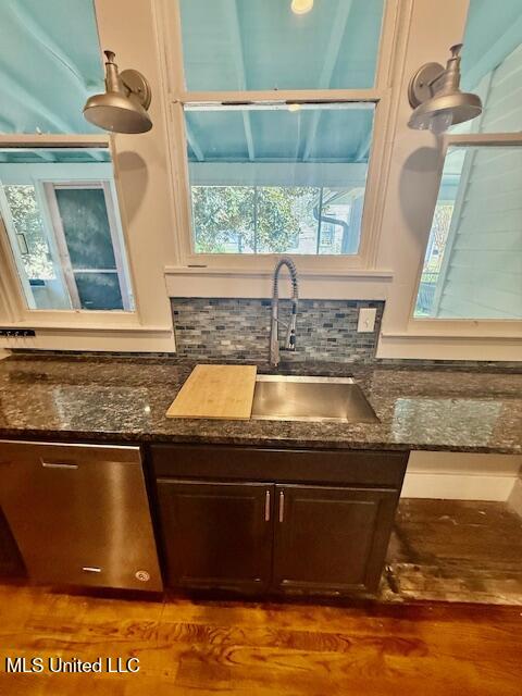 511 Madison Street Natchez, MS 39120 - Photo 5 of 53 IMG_0034