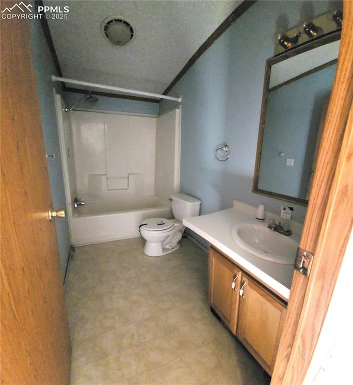 5510 Whipshaw Road Peyton, CO 80831 - Photo 13 of 18 a bathroom with a sink toilet and shower