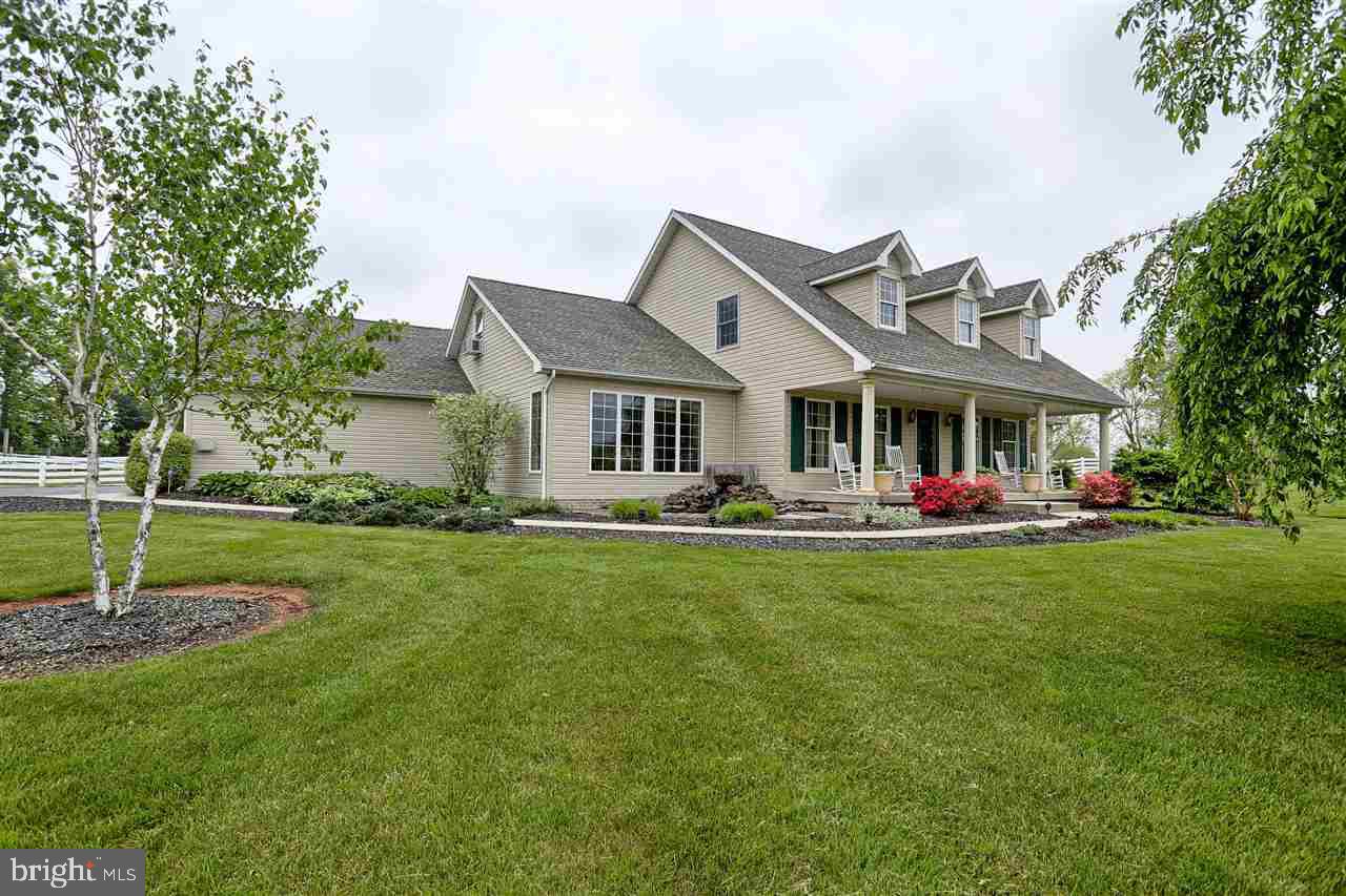 6470 Cabot Road Dover, PA 17315 - Photo 2 of 36