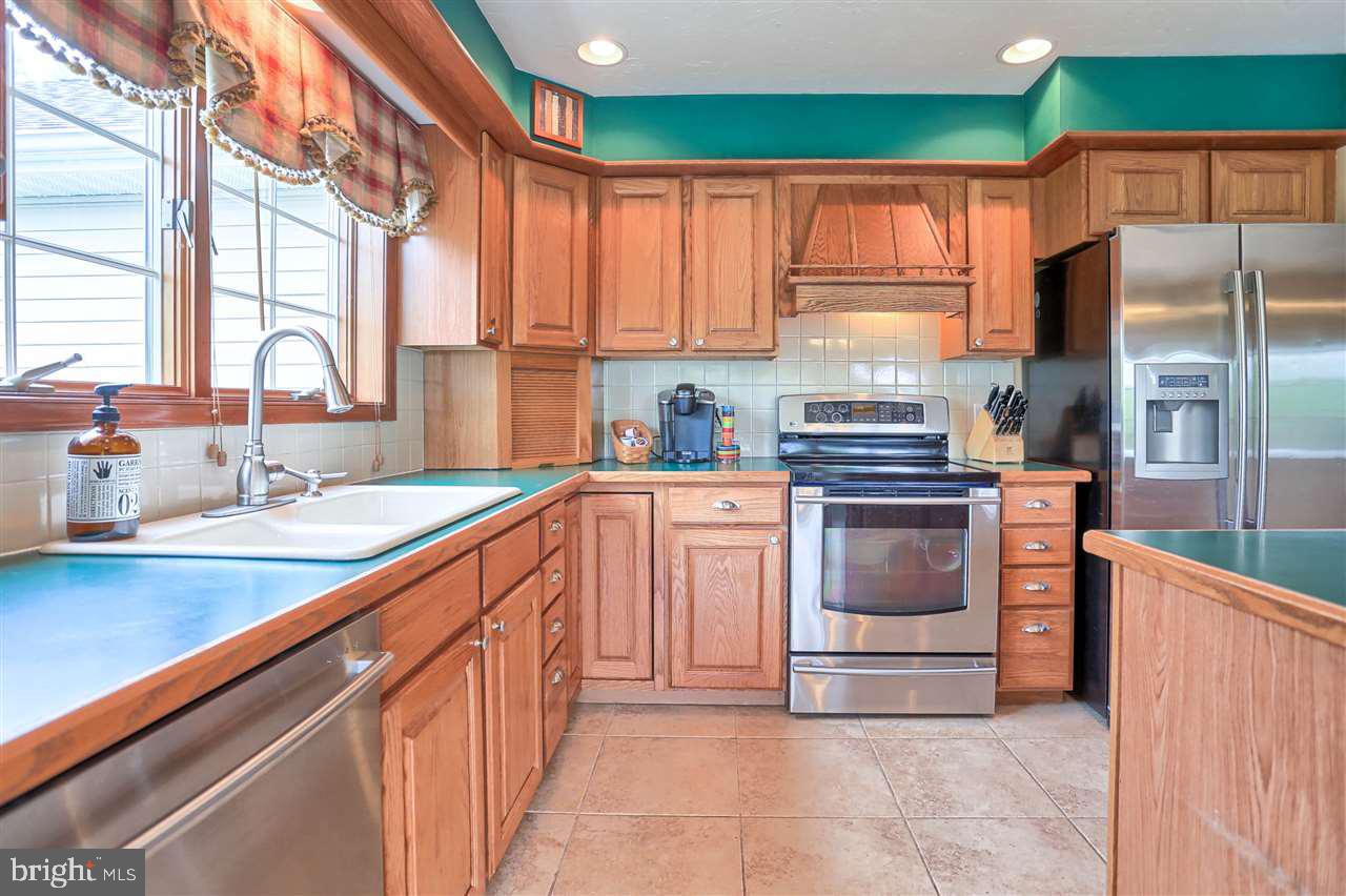 6470 Cabot Road Dover, PA 17315 - Photo 15 of 36