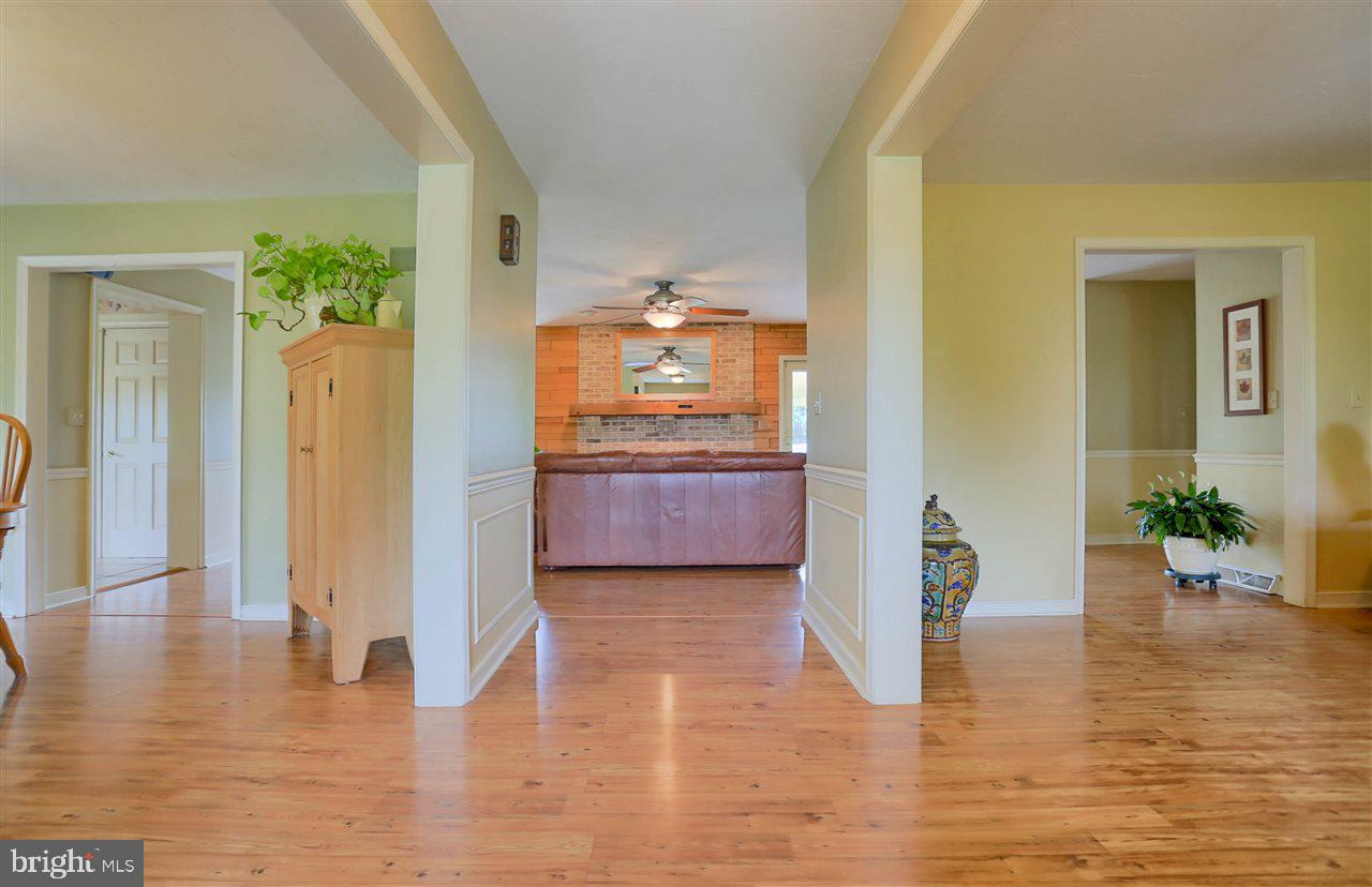 6470 Cabot Road Dover, PA 17315 - Photo 3 of 36