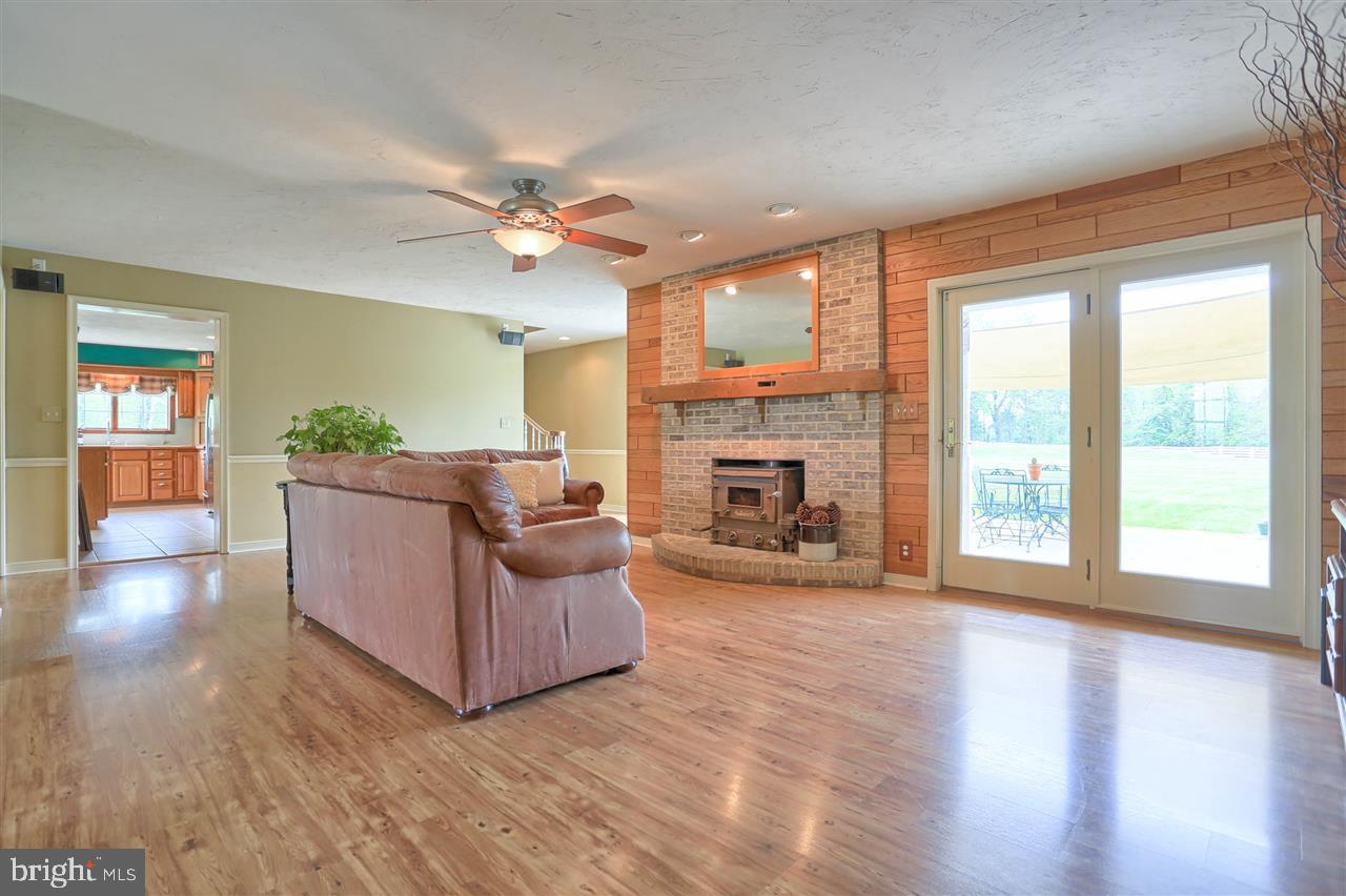 6470 Cabot Road Dover, PA 17315 - Photo 6 of 36