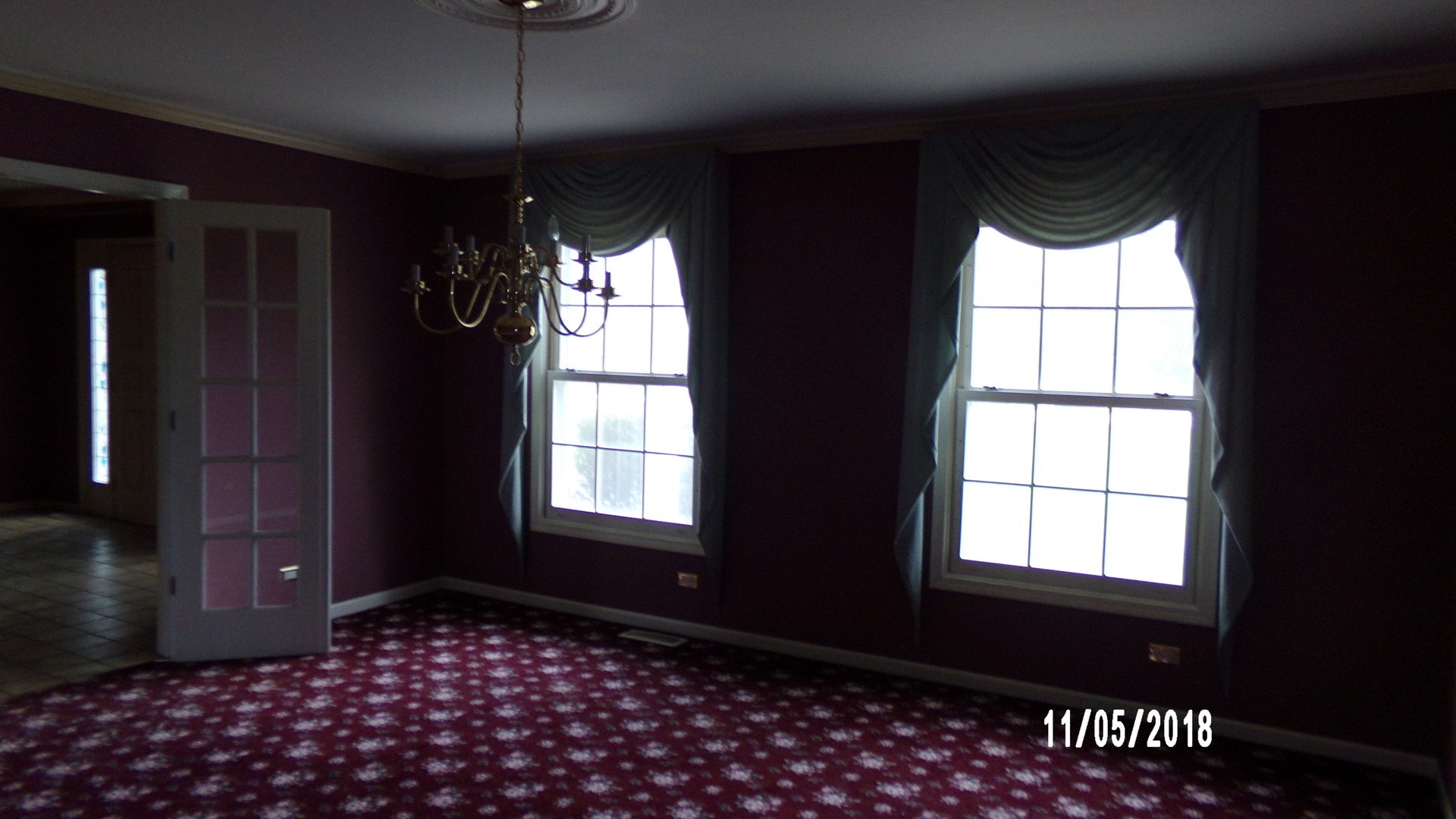 41 Spring Lane Barrington, IL 60010 - Photo 7 of 16 a view of an empty room with a window