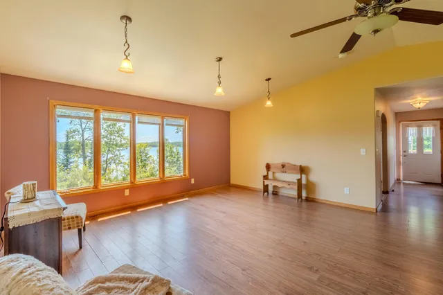 $475,000 | 27162 County Road 16, Hibbing, MN 55746