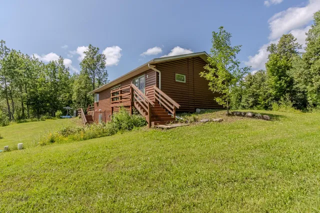 $475,000 | 27162 County Road 16, Hibbing, MN 55746