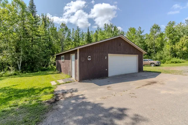 $475,000 | 27162 County Road 16, Hibbing, MN 55746