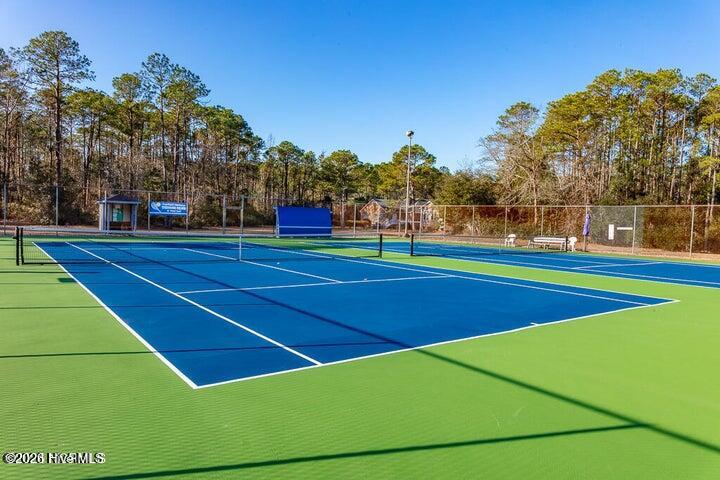 707 Wind Way New Bern, NC 28560 - Photo 4 of 12 FFH PIC 10