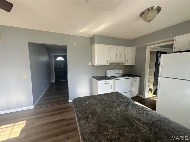 $144,900 | 615 West Locust Street, Paris, MO 65275