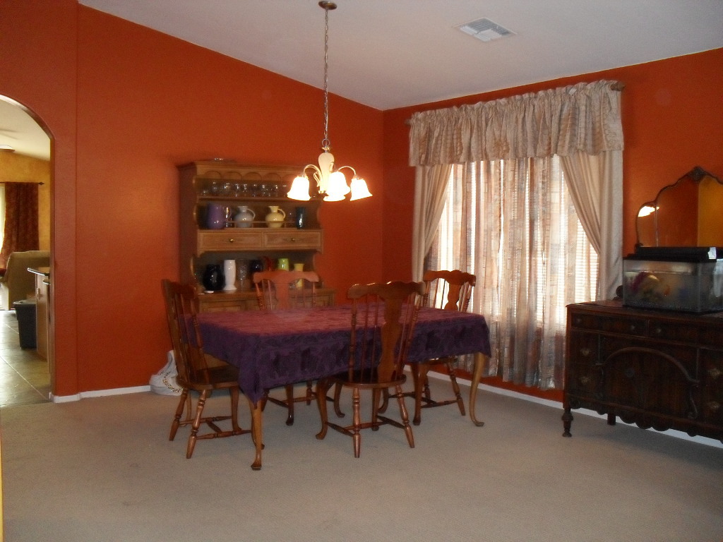 2007 West Vineyard Road Phoenix, AZ 85041 - Photo 2 of 12 Formal Dining Room