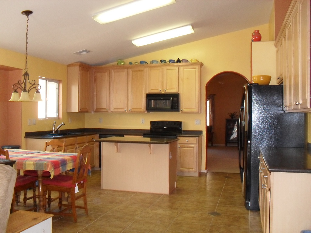 2007 West Vineyard Road Phoenix, AZ 85041 - Photo 5 of 12 Kitchen