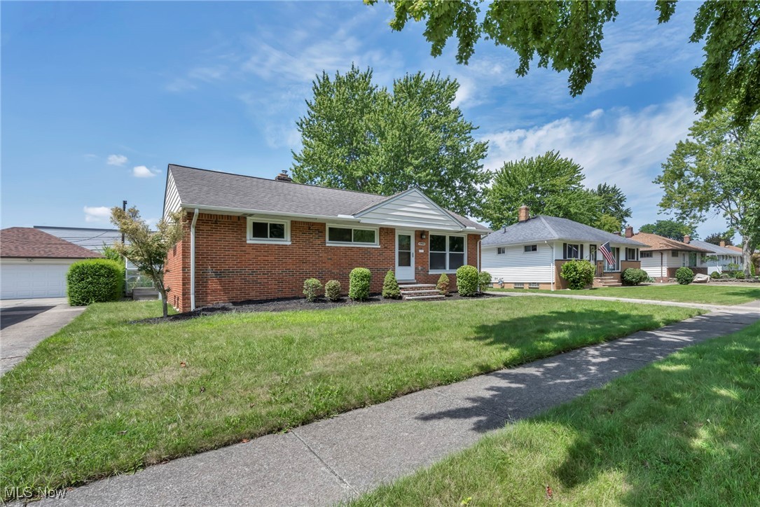 6988 Maplewood Road Parma Heights, OH 44130 - Photo 3 of 48