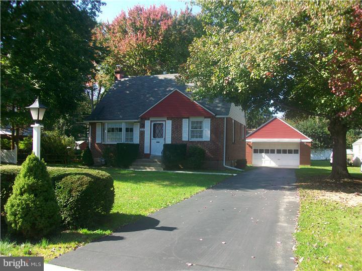 216 Hampton Road Hatboro, PA 19040 - Photo 1 of 25 Gallery Image 1