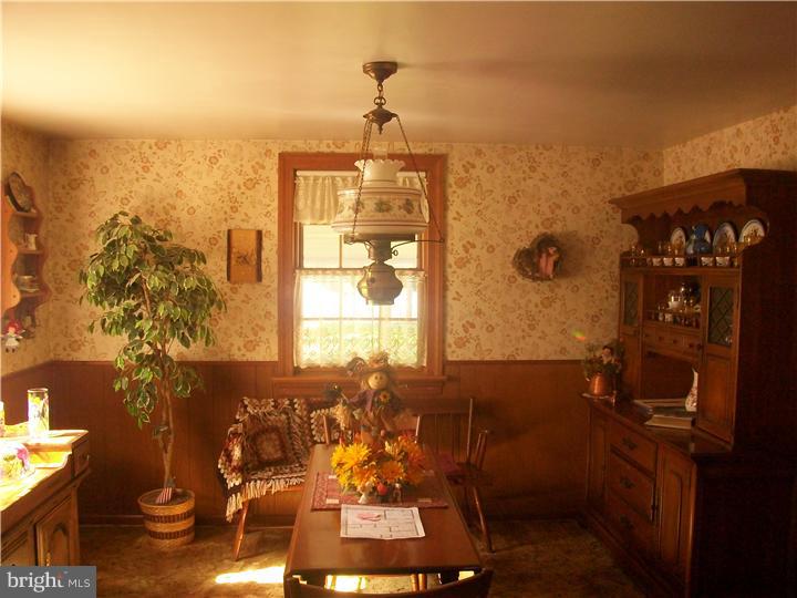 216 Hampton Road Hatboro, PA 19040 - Photo 14 of 25 Gallery Image 14