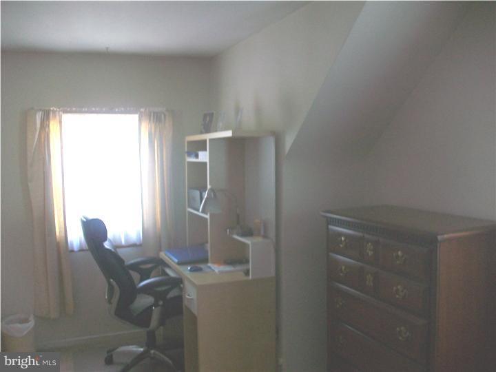 216 Hampton Road Hatboro, PA 19040 - Photo 20 of 25 Gallery Image 20