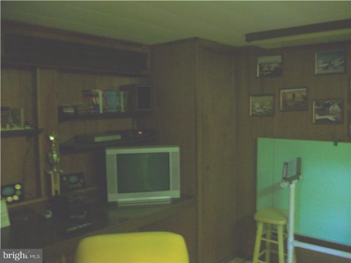 216 Hampton Road Hatboro, PA 19040 - Photo 23 of 25 Gallery Image 23