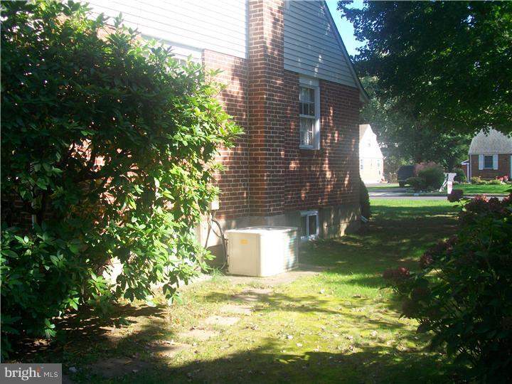 216 Hampton Road Hatboro, PA 19040 - Photo 6 of 25 Gallery Image 6