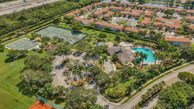 $975,000 | 15697 Northwest 12th Place, Pembroke Pines, FL 33028