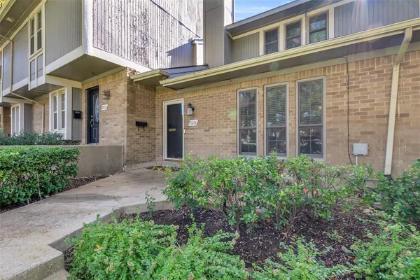 $320,000 | 7616 Riverbrook Drive, Unit 6, Dallas, TX 75230