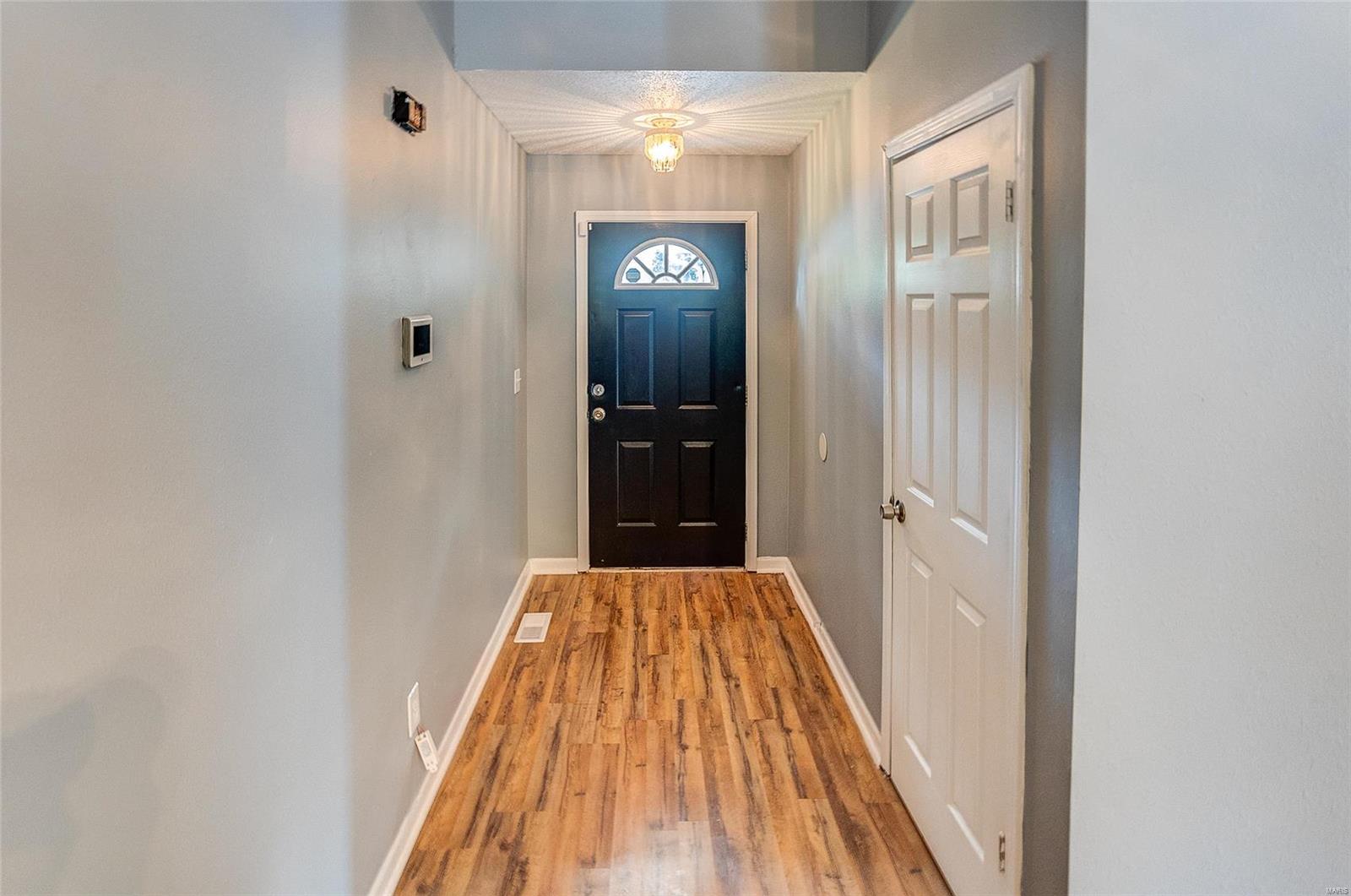 516 Copper Bend Road Maryville, IL 62062 - Photo 3 of 40