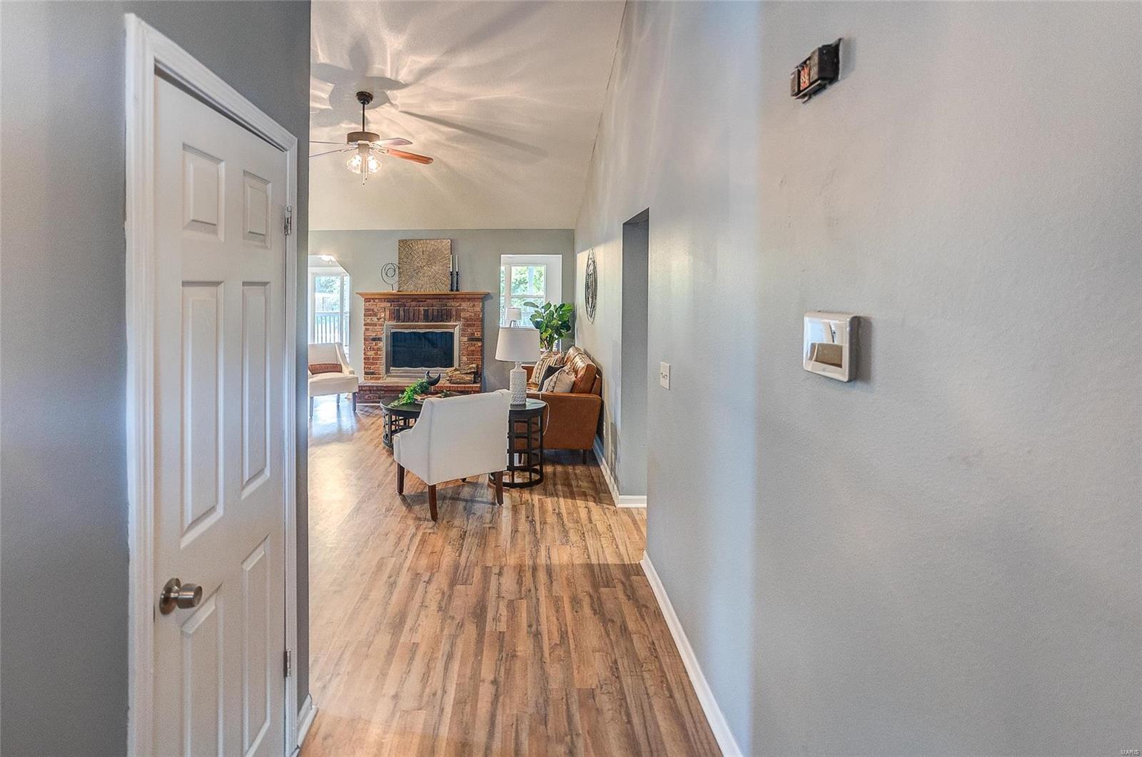 516 Copper Bend Road Maryville, IL 62062 - Photo 4 of 40