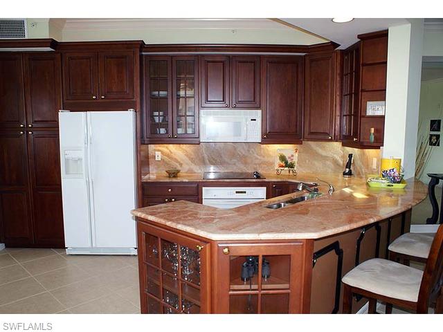 451 Bayfront Place, Unit 5206 Naples, FL 34102 - Photo 12 of 23