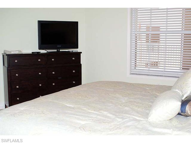 451 Bayfront Place, Unit 5206 Naples, FL 34102 - Photo 17 of 23