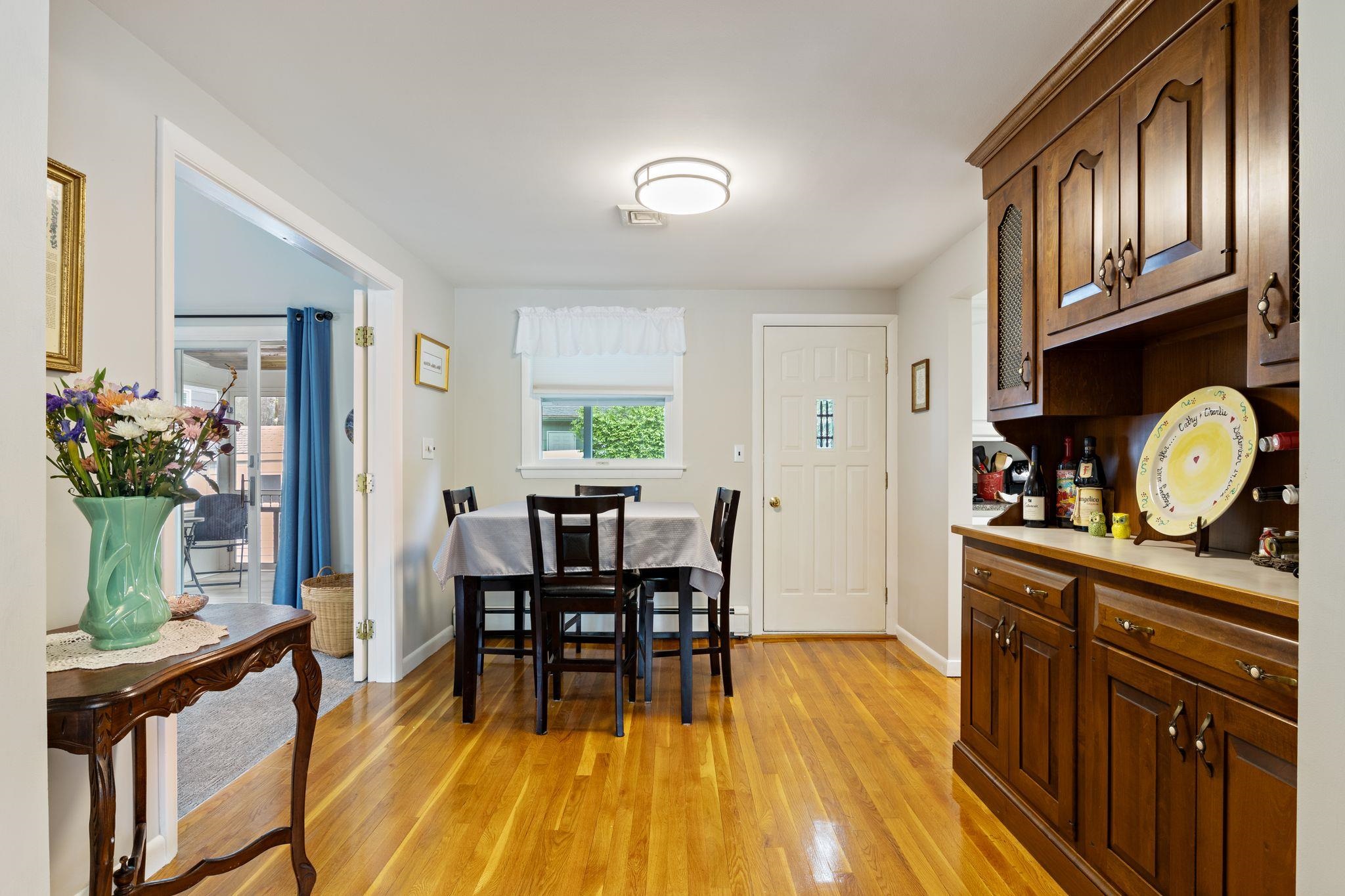 315 McKinley Road Portsmouth, NH 03801 - Photo 5 of 40