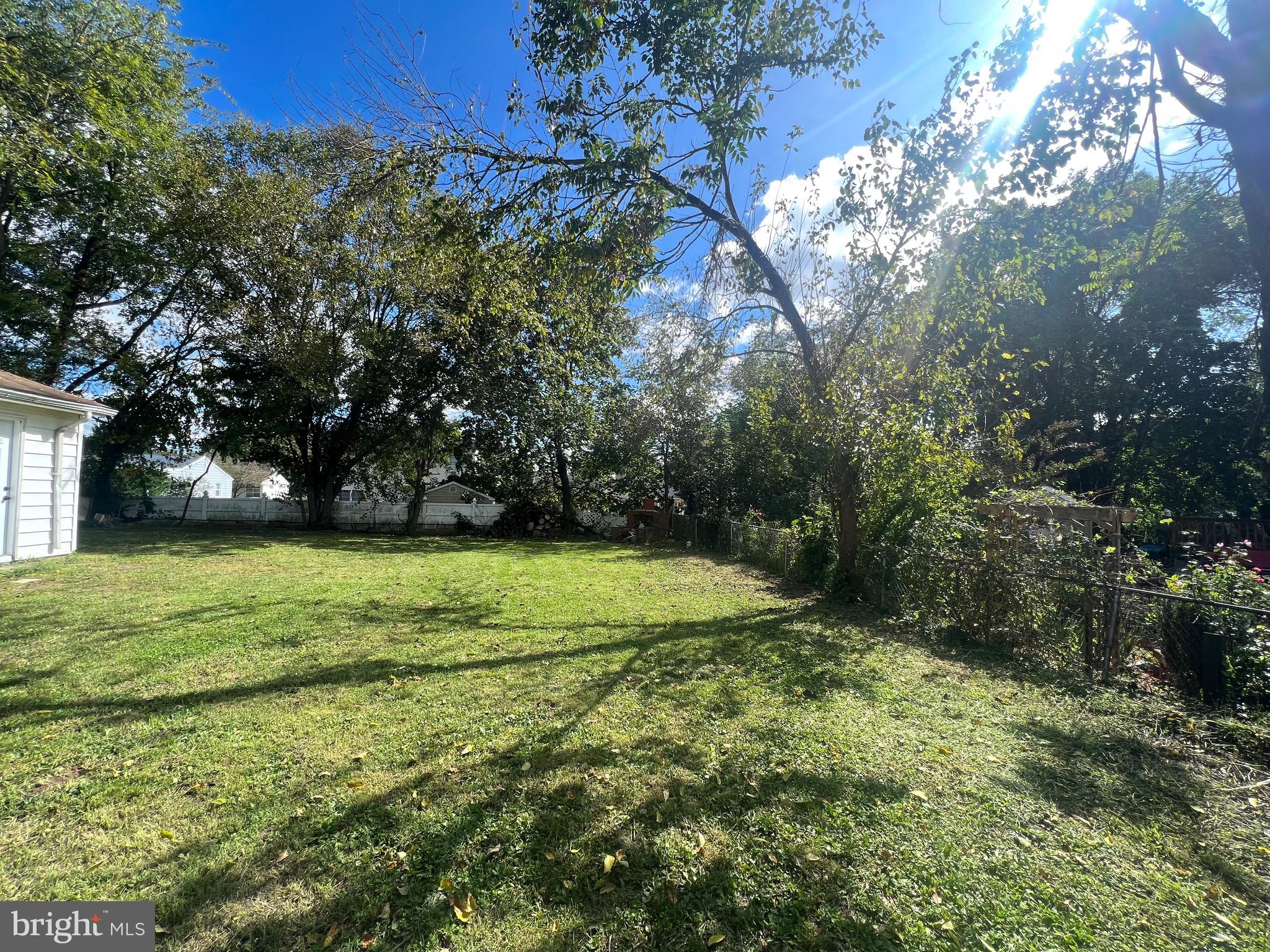 40 Collins Lane Maple Shade, NJ 08052 - Photo 3 of 28