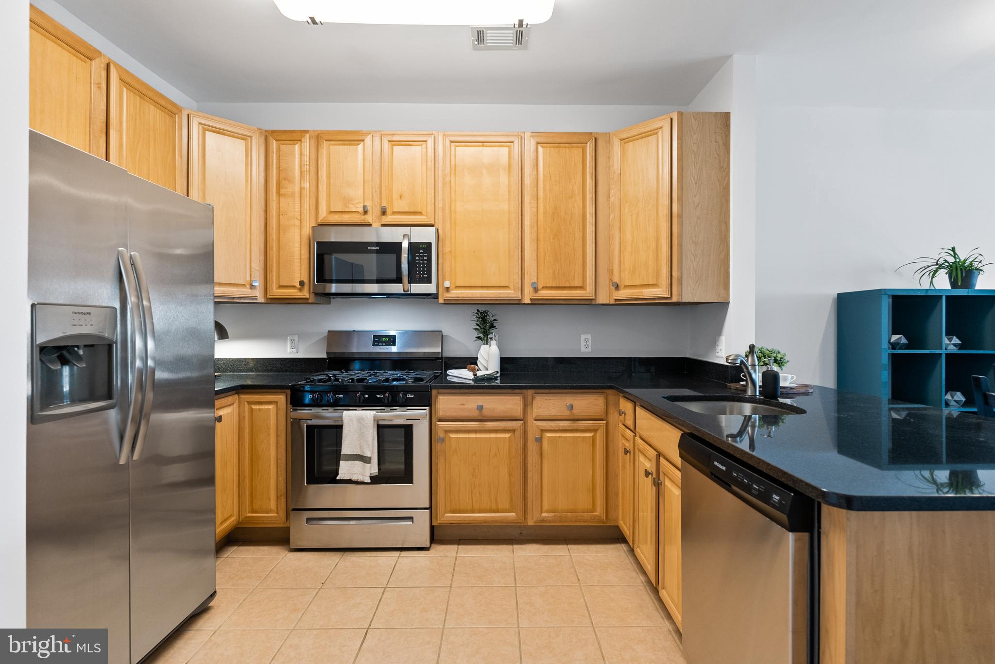 8045 Newell Street, Unit 512 Silver Spring, MD 20910 - Photo 15 of 49 Matching stainless steel appliances Dec 19/Jan 20