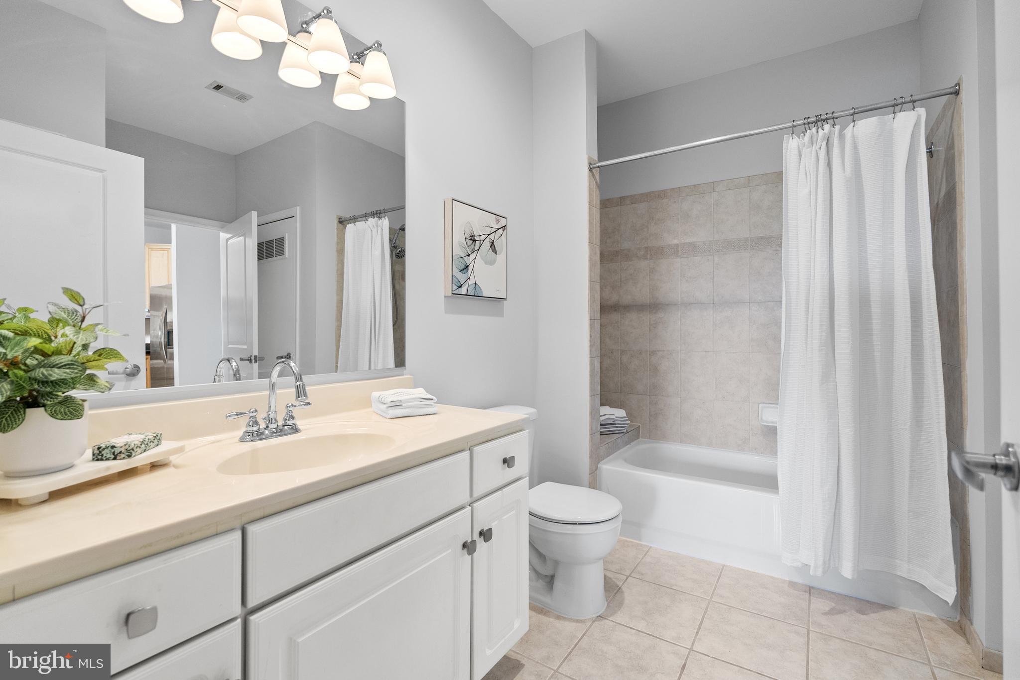 8045 Newell Street, Unit 512 Silver Spring, MD 20910 - Photo 36 of 49 Gallery Image 36