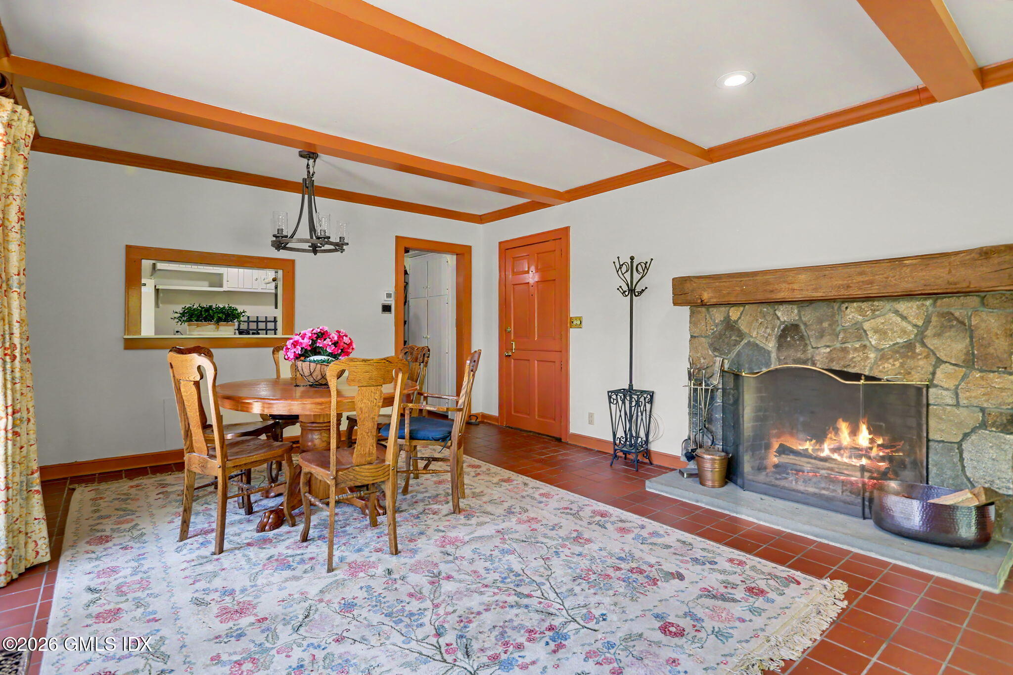 24 Hardscrabble Road Greenwich, CT 06831 - Photo 6 of 34 13-web-or-mls-24-hardscrabble-rd