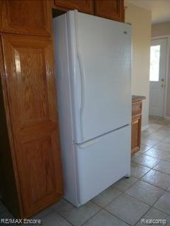 25 Dockham Road Columbiaville, MI 48421 - Photo 10 of 14 Kitchen 1.jpg