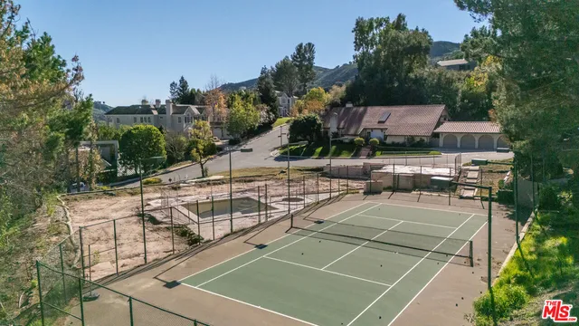 a view of a tennis court