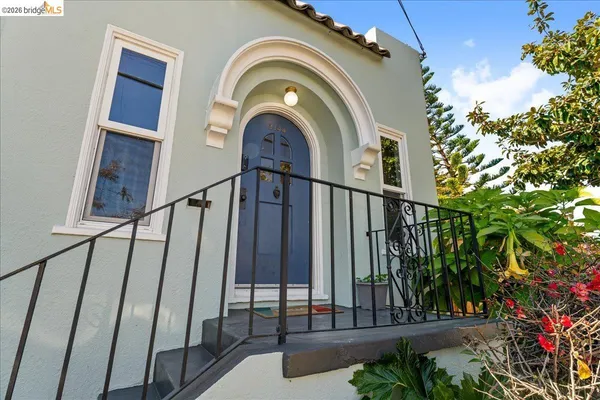 $1,495,000 | 2144-2148 Curtis Street, Berkeley, CA 94702