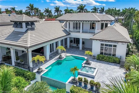 $15,900,000 | 605 Galleon Drive, Naples, FL 34102