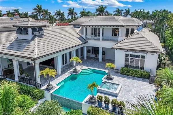 $15,900,000 | 605 Galleon Drive, Naples, FL 34102