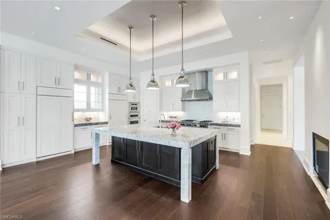 $15,900,000 | 605 Galleon Drive, Naples, FL 34102