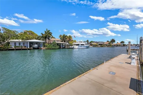 $15,900,000 | 605 Galleon Drive, Naples, FL 34102