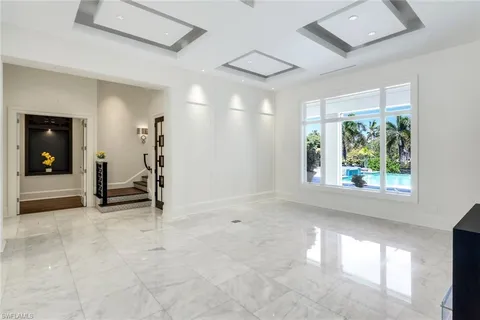 $15,900,000 | 605 Galleon Drive, Naples, FL 34102