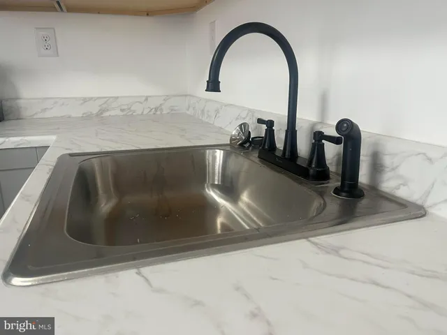 $235,000 | 933 Lansdowne Avenue, Camden, NJ 08104