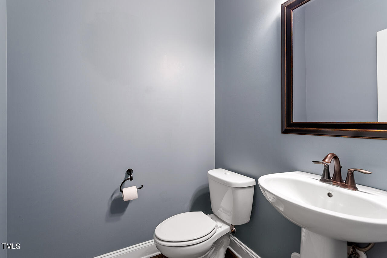 1723 Capstone Drive Durham, NC 27713 - Photo 11 of 34 1723 Capstone Drive_12