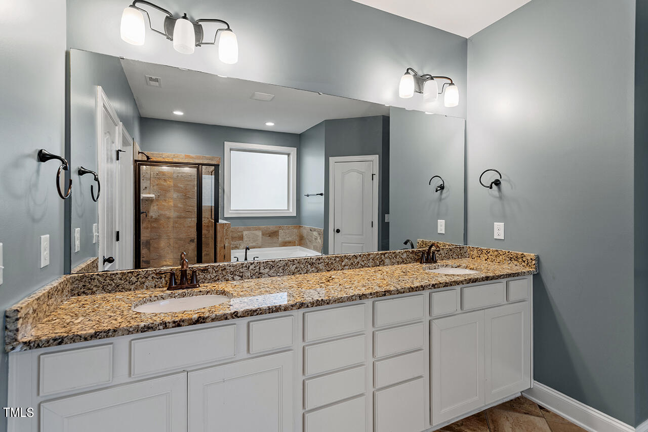 1723 Capstone Drive Durham, NC 27713 - Photo 15 of 34 1723 Capstone Drive_16