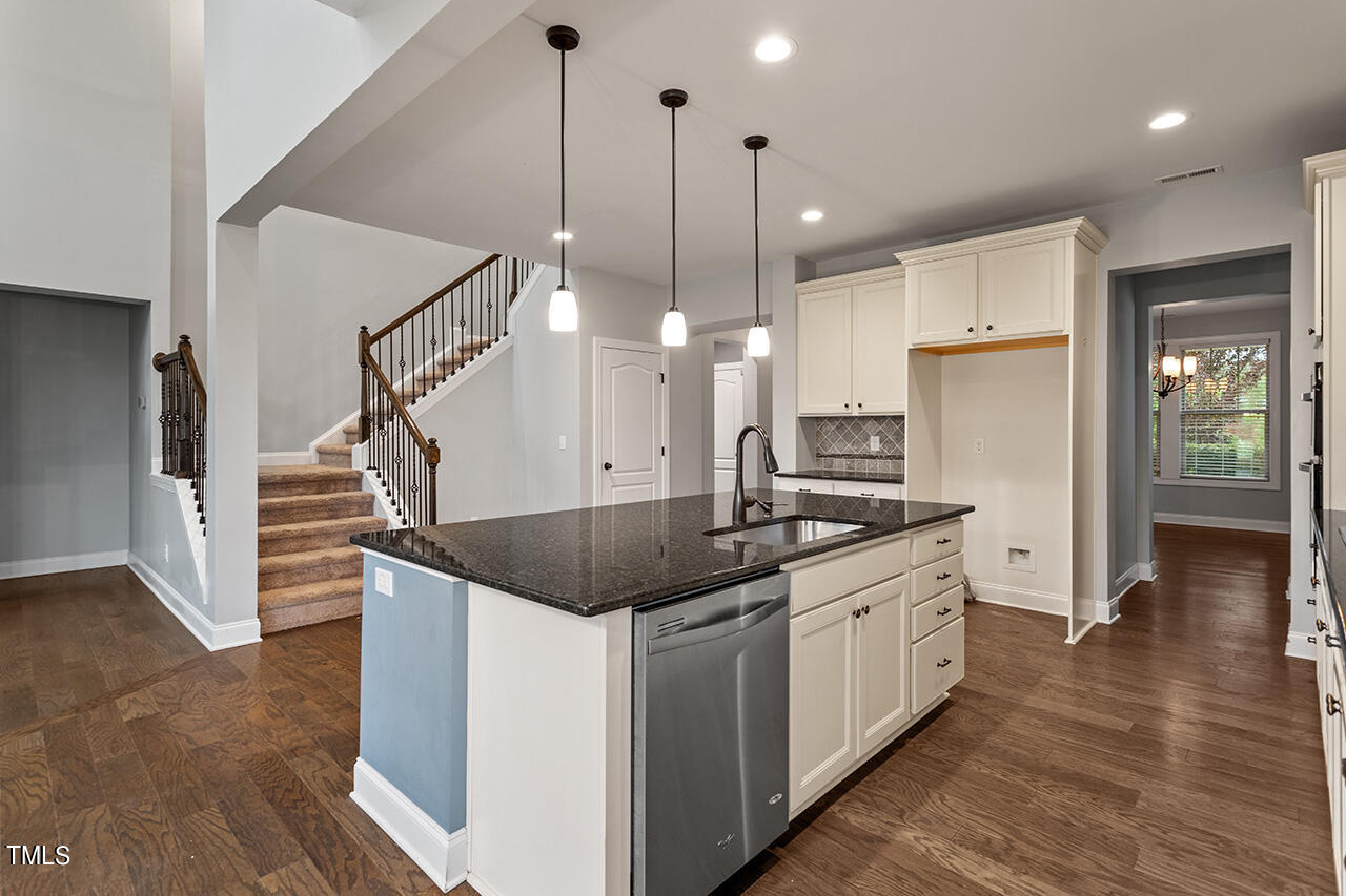 1723 Capstone Drive Durham, NC 27713 - Photo 23 of 34 1723 Capstone Drive_24