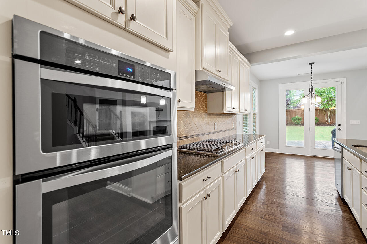 1723 Capstone Drive Durham, NC 27713 - Photo 25 of 34 1723 Capstone Drive_26