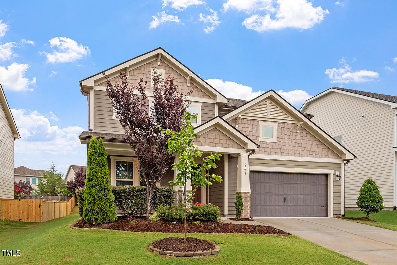 1723 Capstone Drive Durham, NC 27713 - Photo 3 of 34 1723 Capstone Drive_03