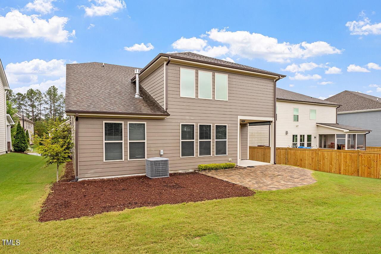 1723 Capstone Drive Durham, NC 27713 - Photo 6 of 34 1723 Capstone Drive_06