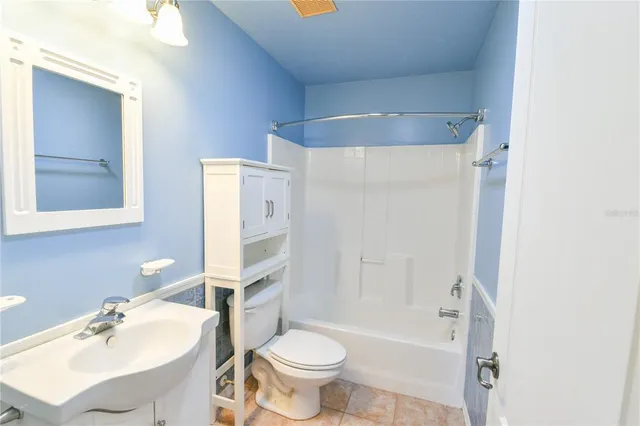 a view of a room with an empty space