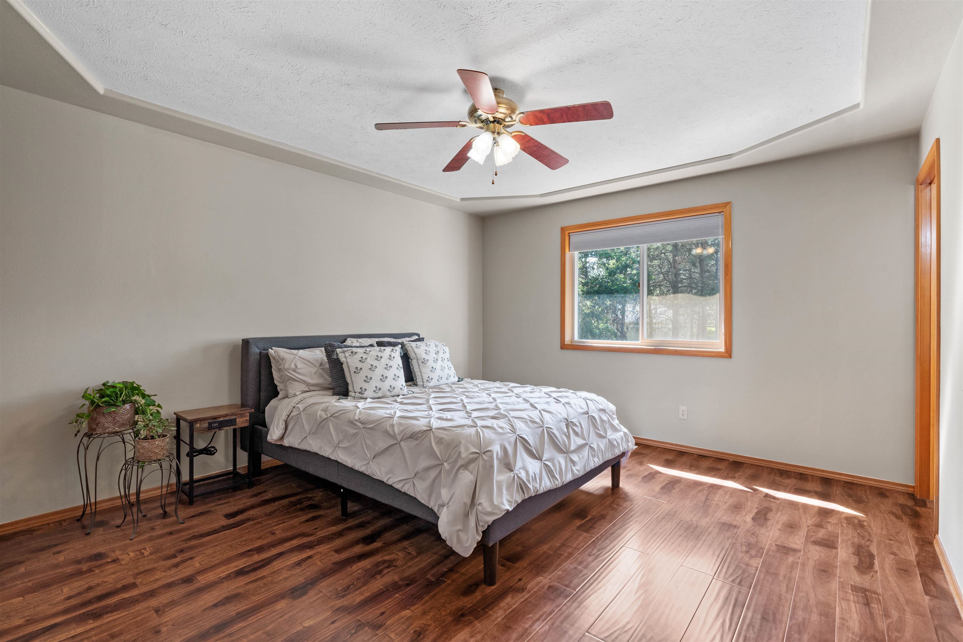 14725 North Lowe Road Mead, WA 99021 - Photo 13 of 28